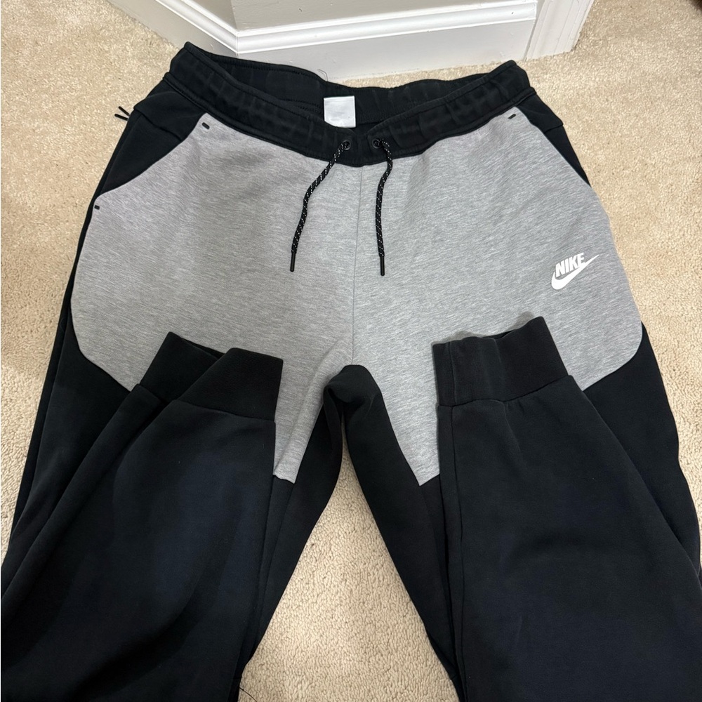 Nike Men’s Pants Large in EUC